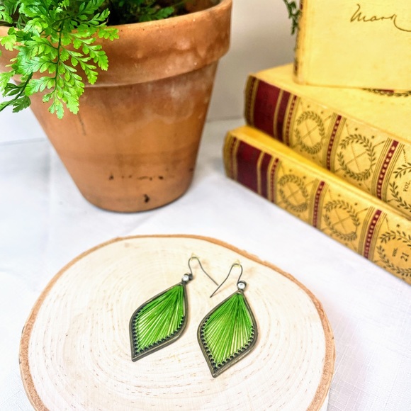 Green String Art Leaf Shaped Earrings with Rhinestone Embellishments - Picture 5 of 9